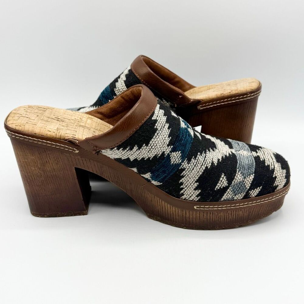 Korks Platform Lori Clogs In Aztec Blue White Bla… - image 8